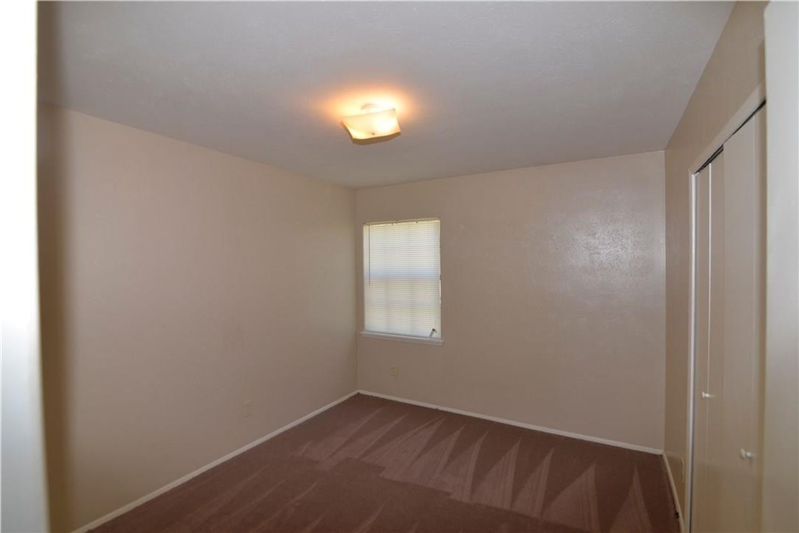 Mesquite House: 1720 Panola Dr
