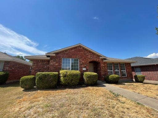 Great Home in Desoto Ranch with an Open Floorplan! – photo 1