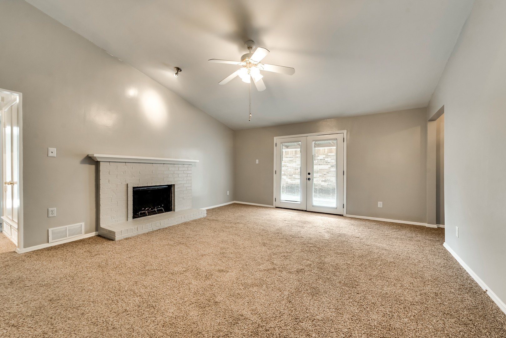 Garland House: 5406 Kingfisher Rd