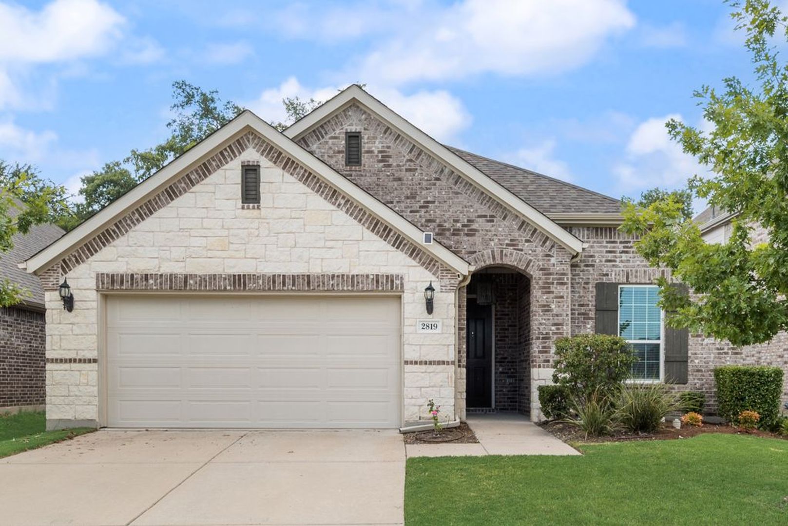 Melissa House: 2819 Willow Lane