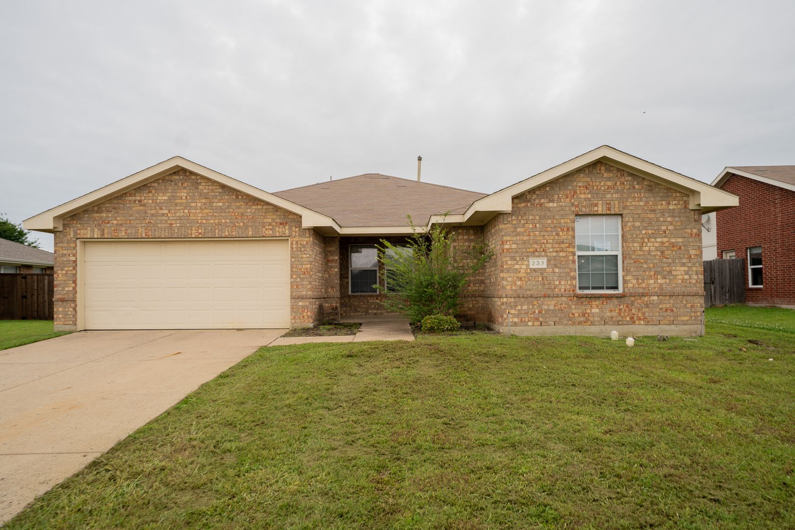 Terrell House: 233 Willow Creek Lane