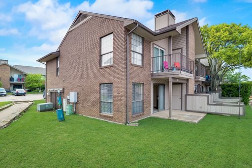 Condo by the Lake – photo 1