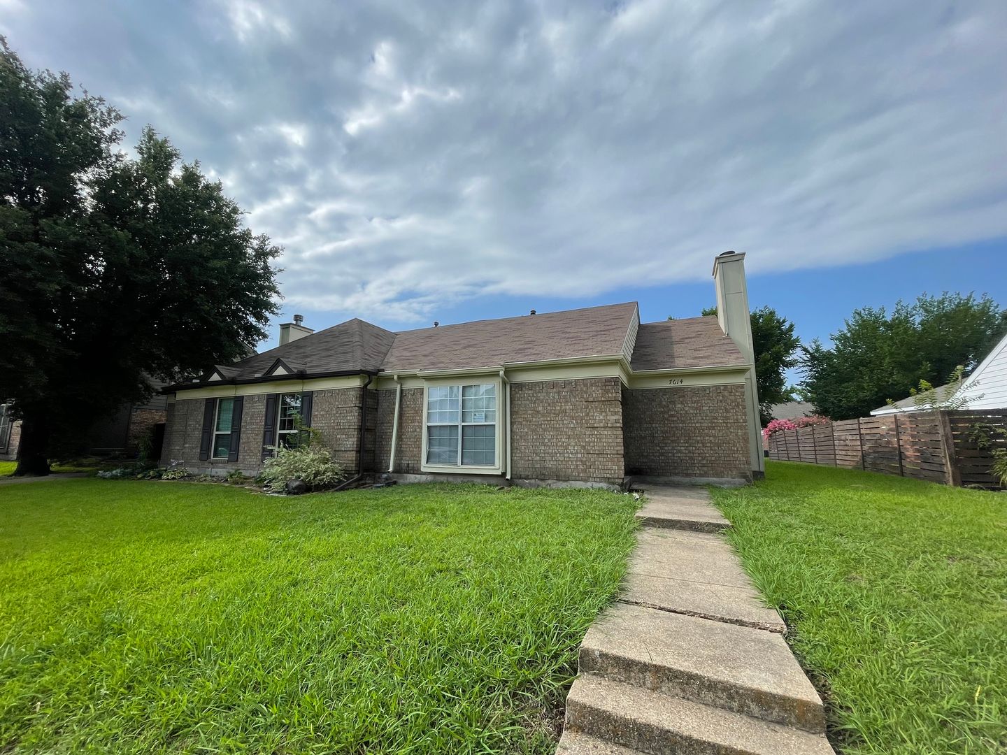 Rowlett House: 7614 Cousteau