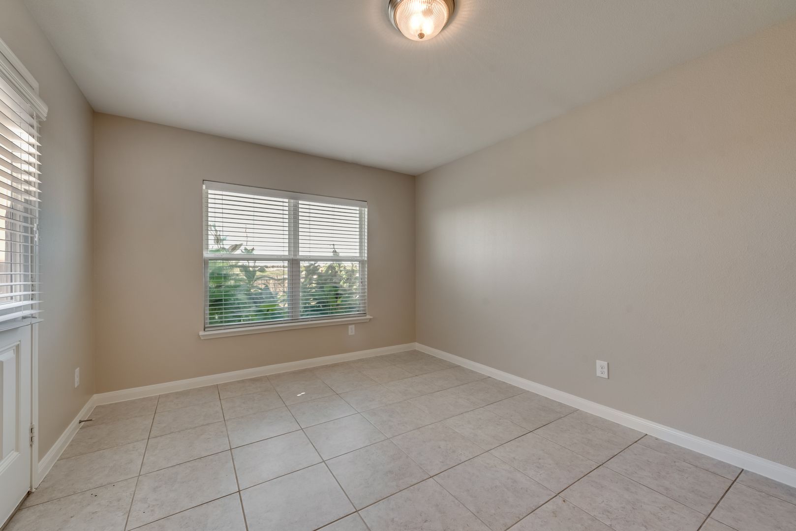 Forney House: 2106 Bluebell