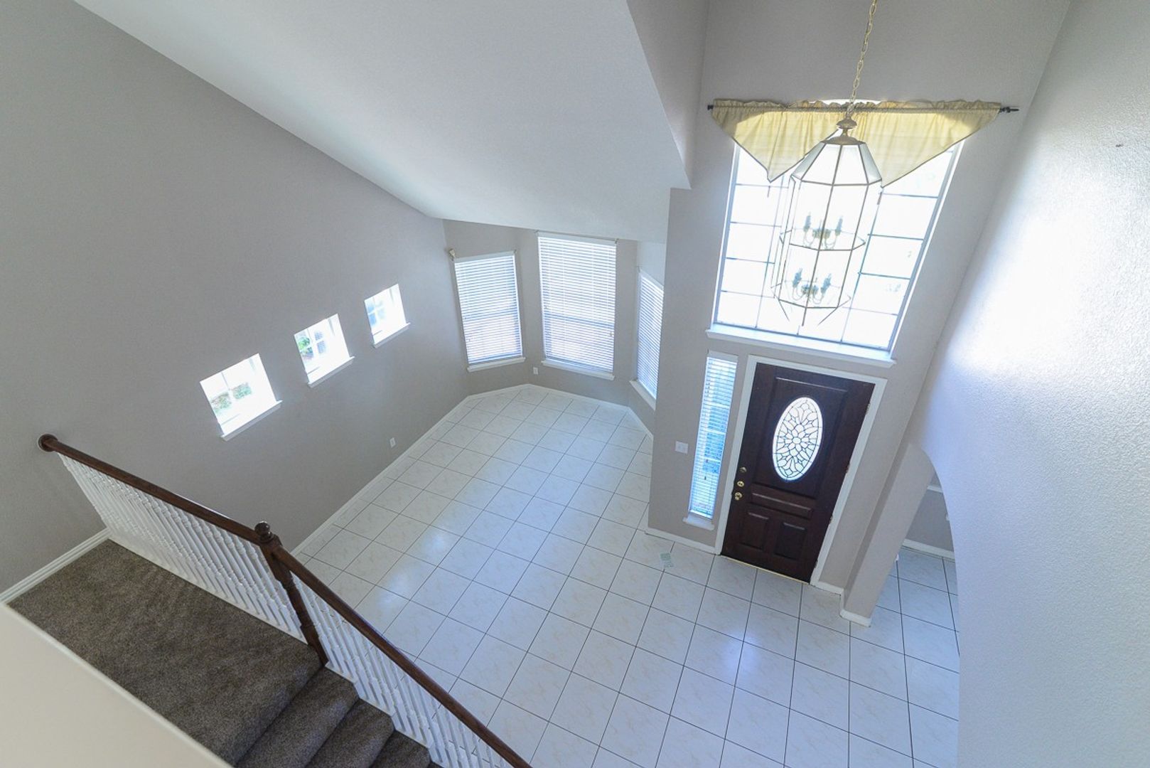 Rowlett House: 9605 Pinehurst Dr