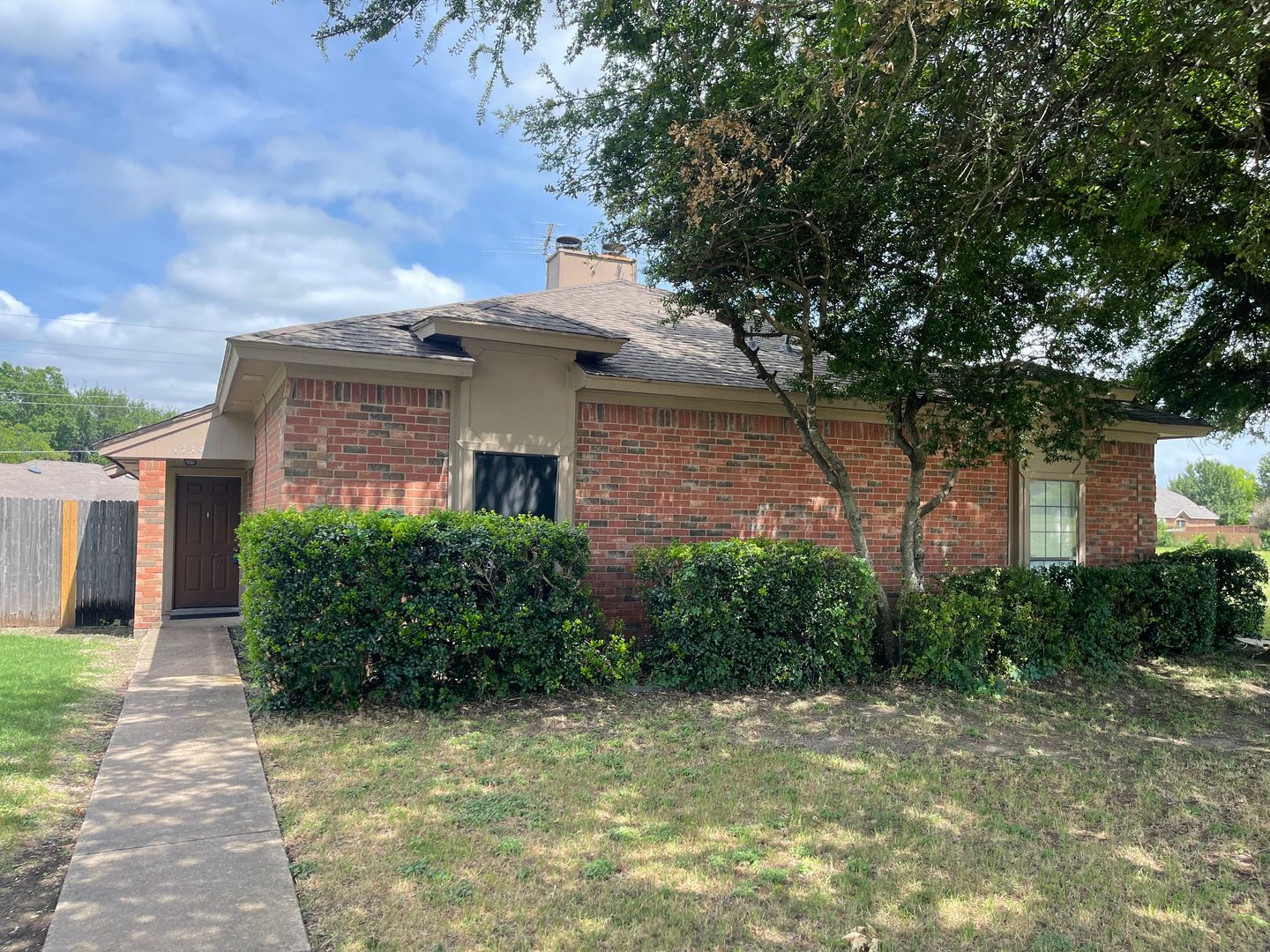 Glenn Heights House: 1754 Carrington Dr