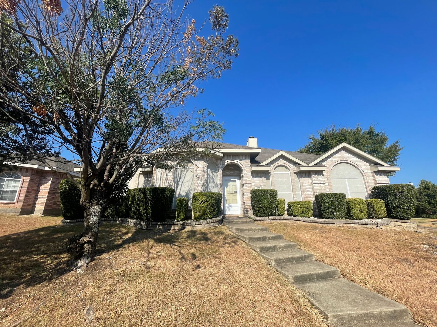 Lancaster House: 1557 Aberdeen Dr