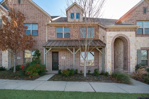 Beautiful Like New Townhome in Mckinney! – photo 1