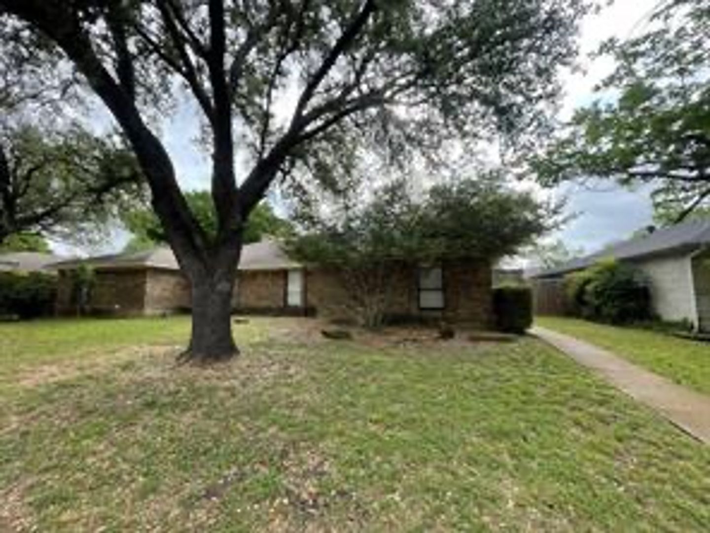 Dallas House: 4808 Berridge Ln