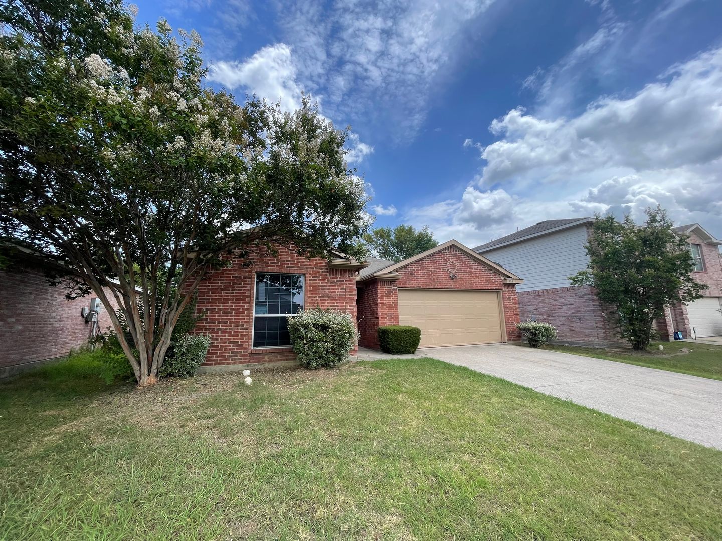 Balch Springs House: 3316 Knoll Trail