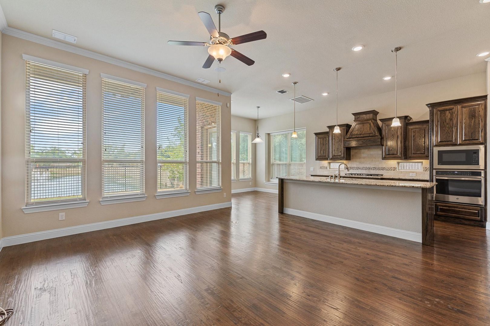 Flower Mound House: 3759 Legends Path