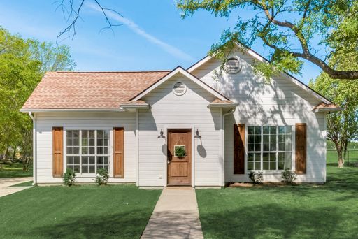 A must see country living home in McKinney! Melissa ISD – photo 1