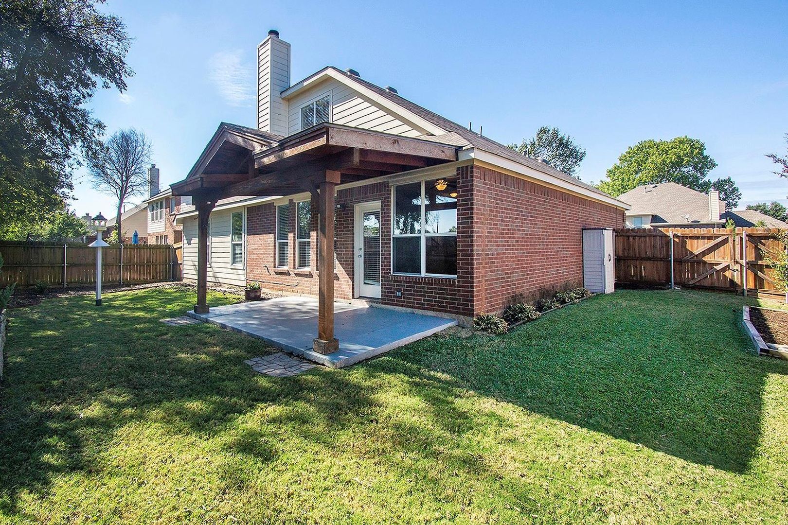 406 Leameadow Dr 2 of 12