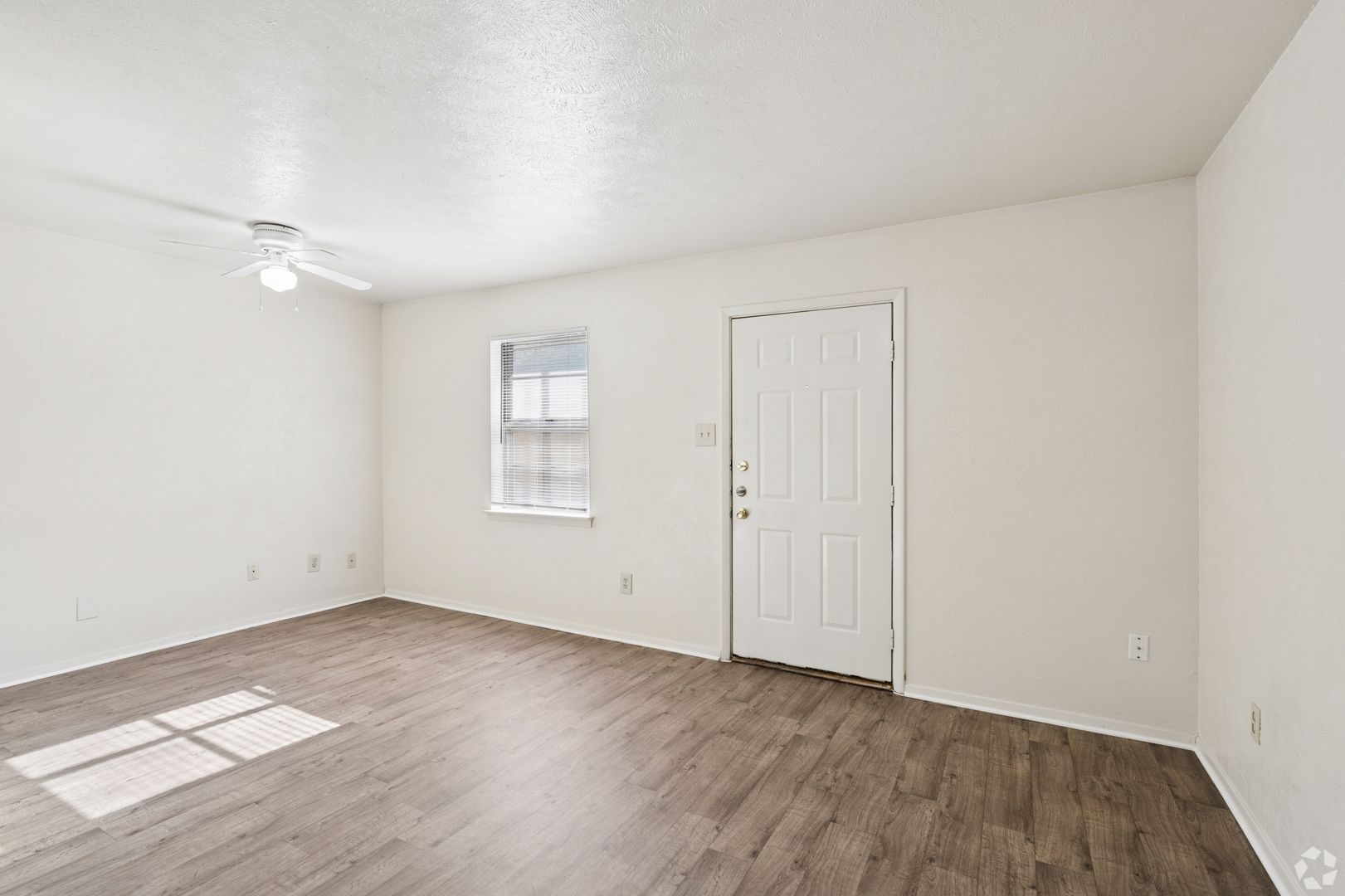 Denton Apartment: 321 Withers