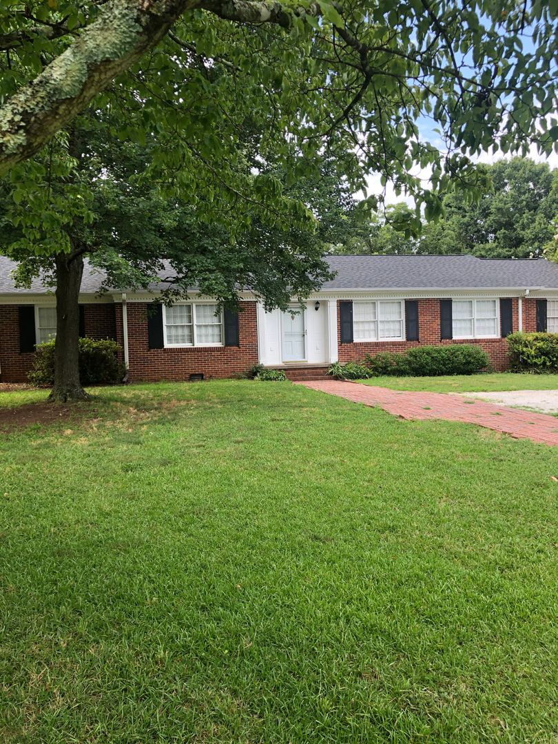 Mauldin House: 129 Sunset Drive