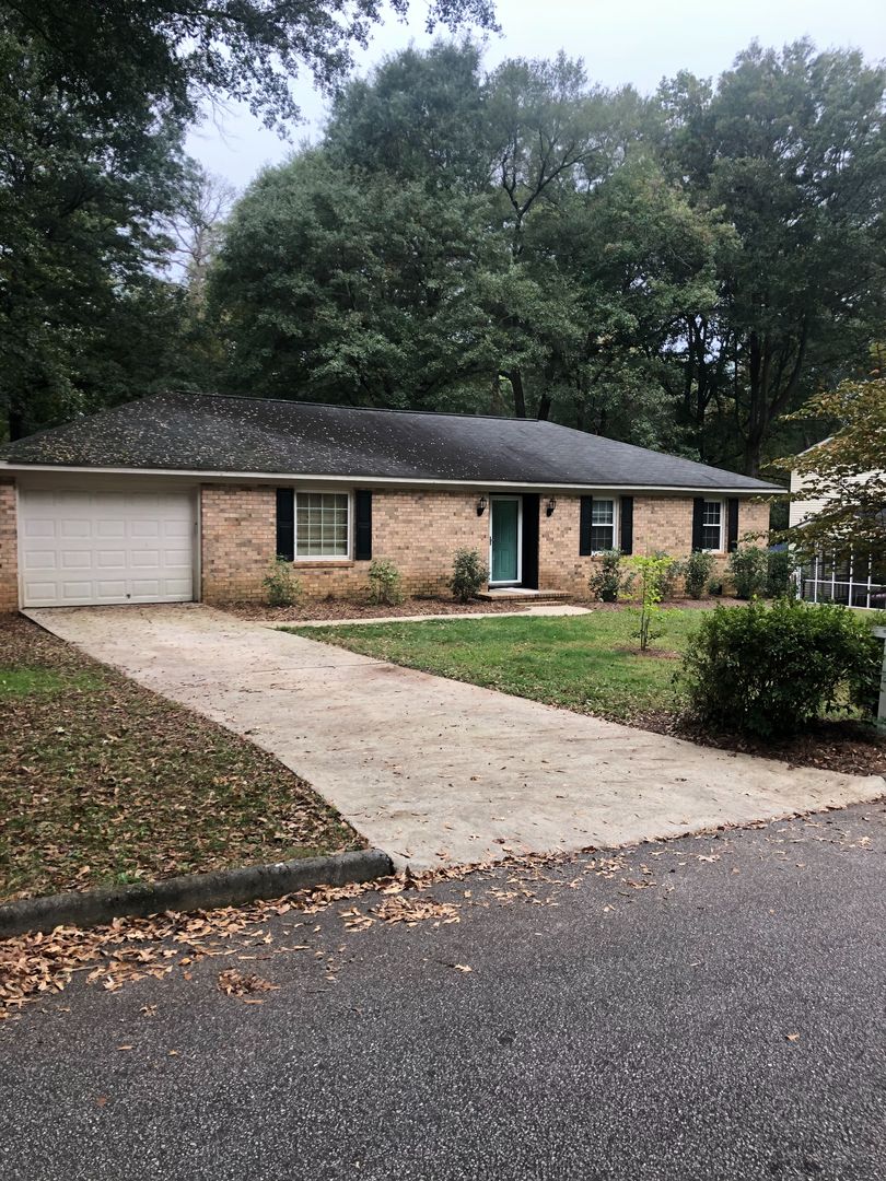 Greer House: 120 Valley Forge Drive