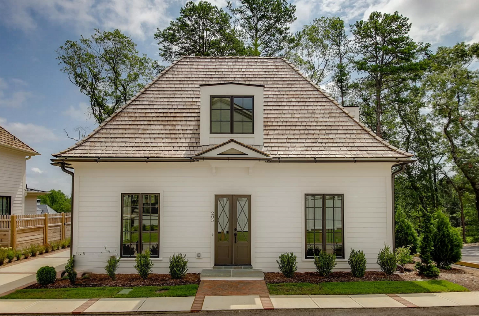 Greenville House: 205 Tollison Drive