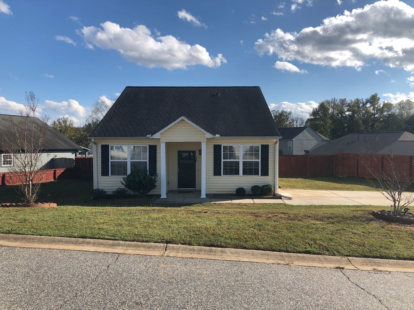 Boiling Springs House: 520 Lois Way