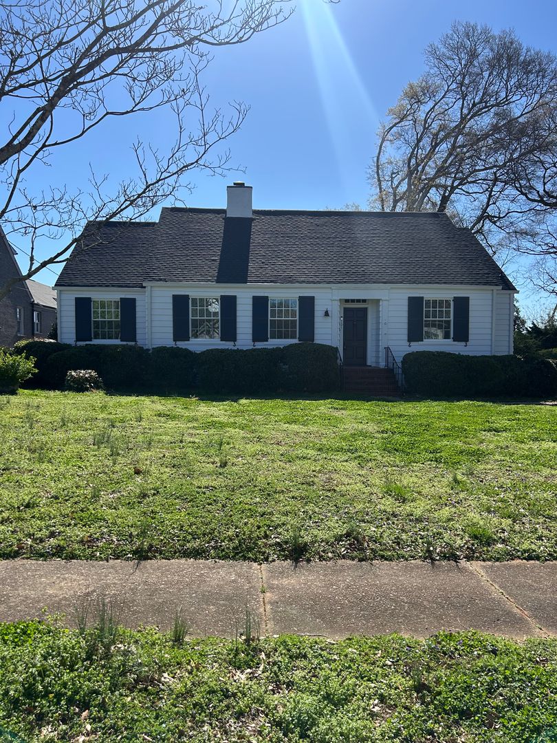 Greenville House: 101 W Augusta Place