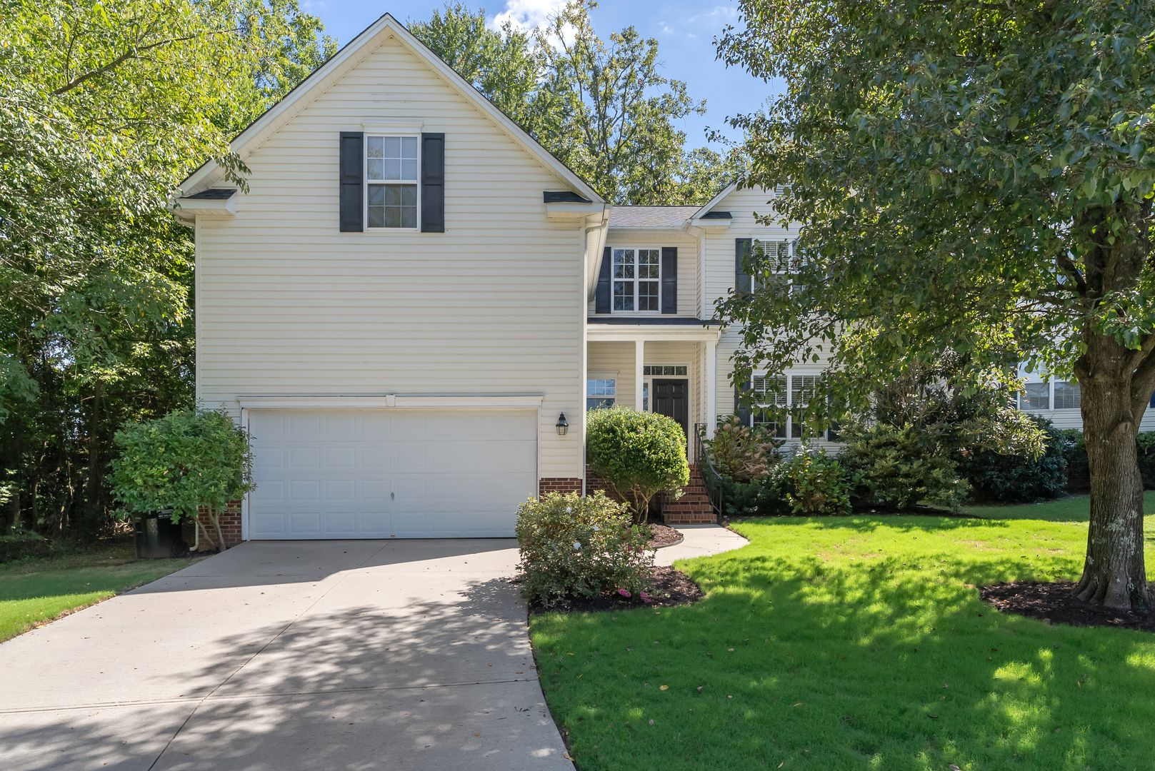 Simpsonville House: 524 S. Orchard Farms Avenue