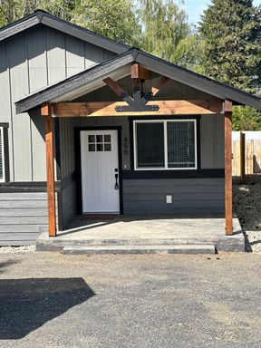 Brand new 2 bed/2 bath, central a/c, dishwasher, washer & dryer, deck & patio! – photo 1