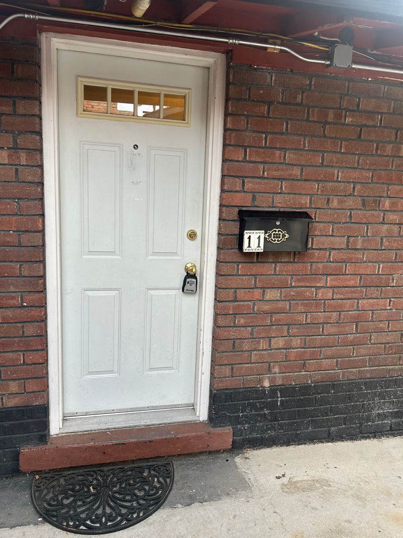 Wenatchee Apartment: 102 N Mission St