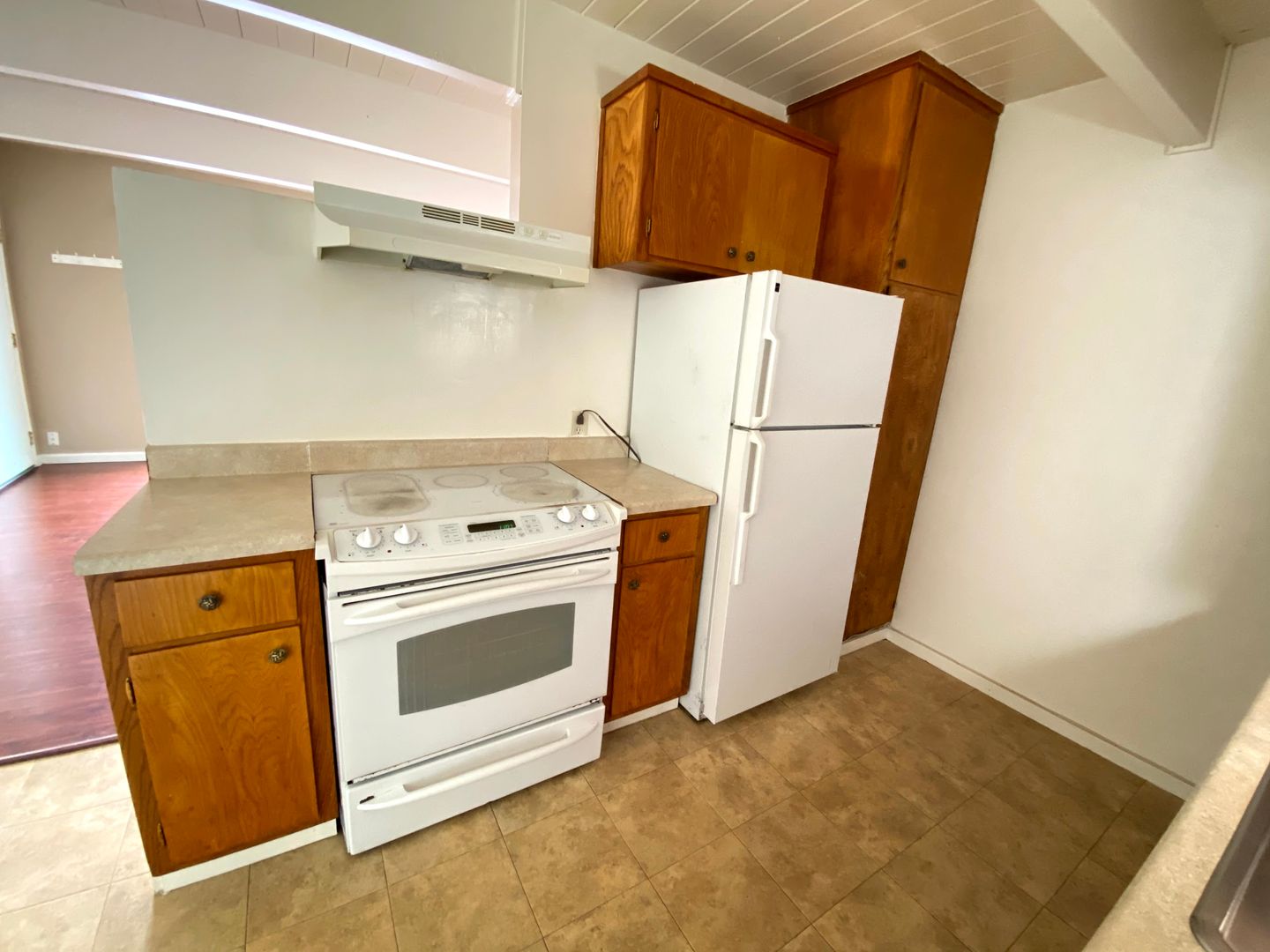 DALY CITY Apartment: 755 TEMPLETON AVENUE