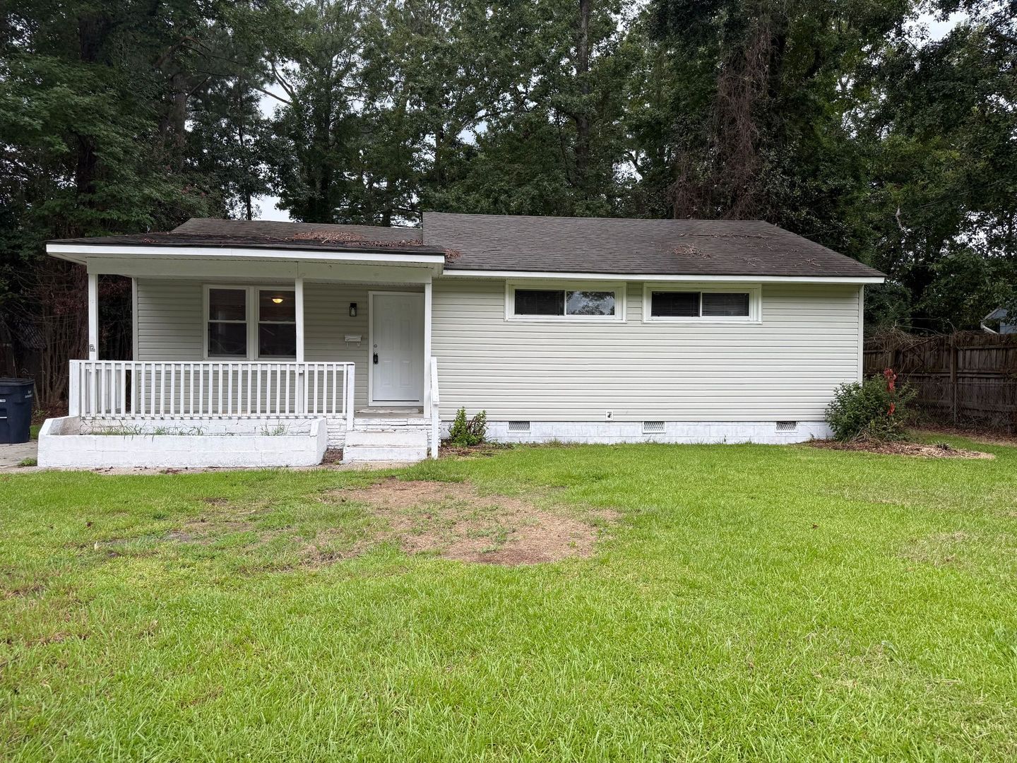Jacksonville House: 515 Oak Lane