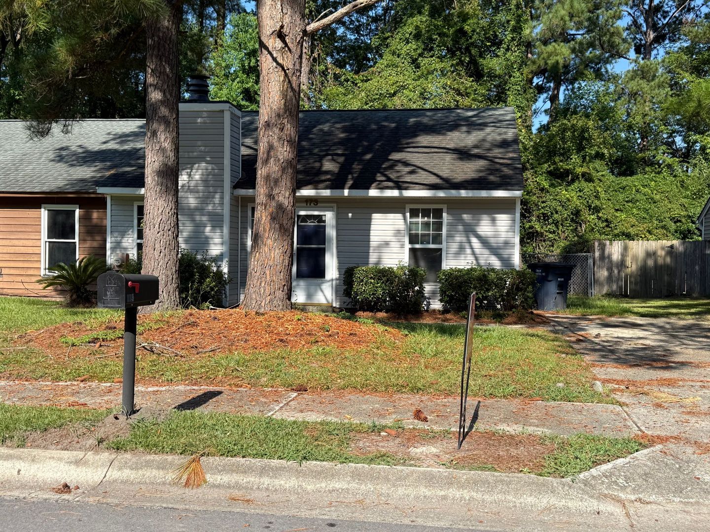 Jacksonville House: 173 Corey Cir