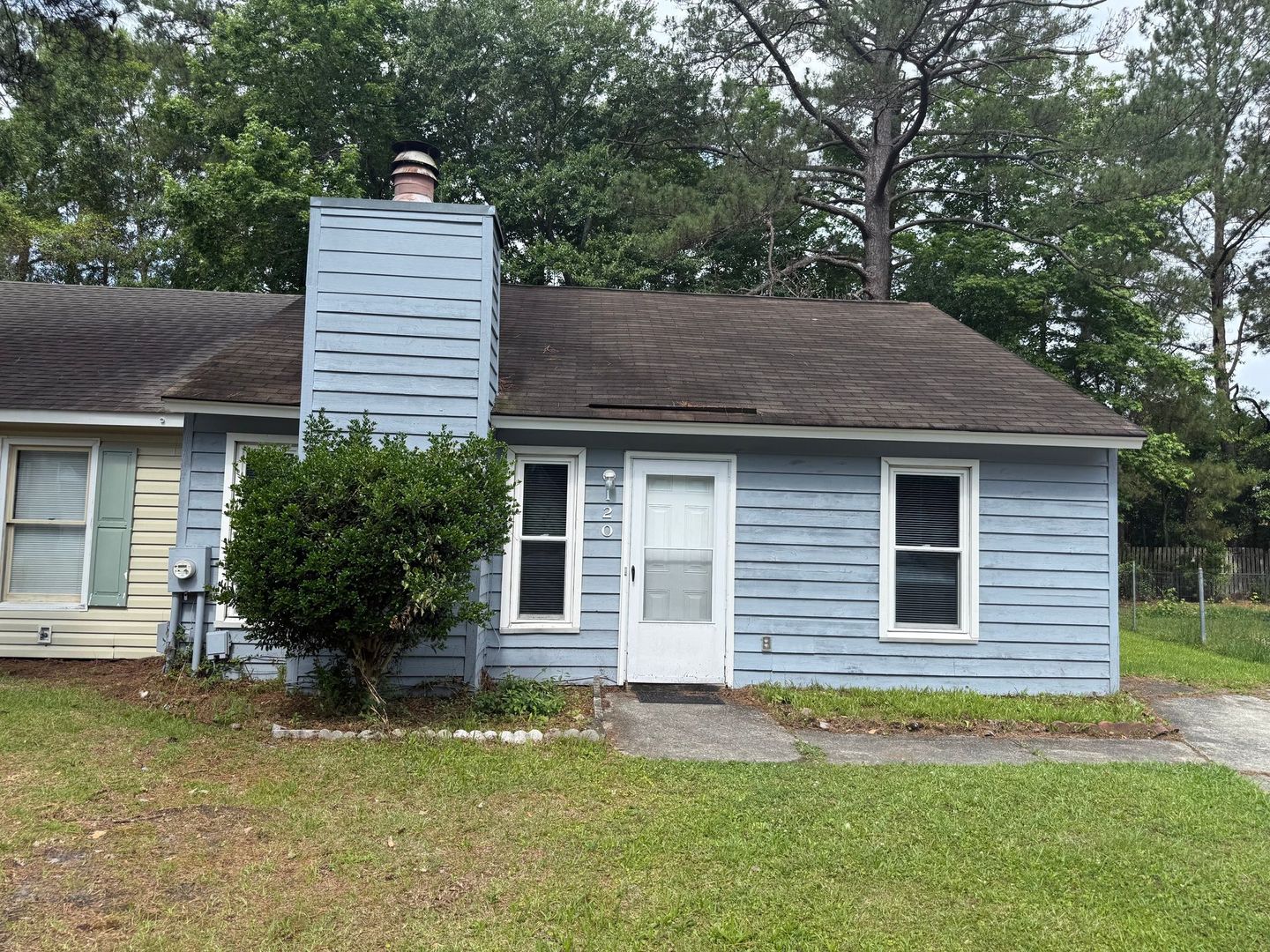 Jacksonville House: 120 Corey Circle