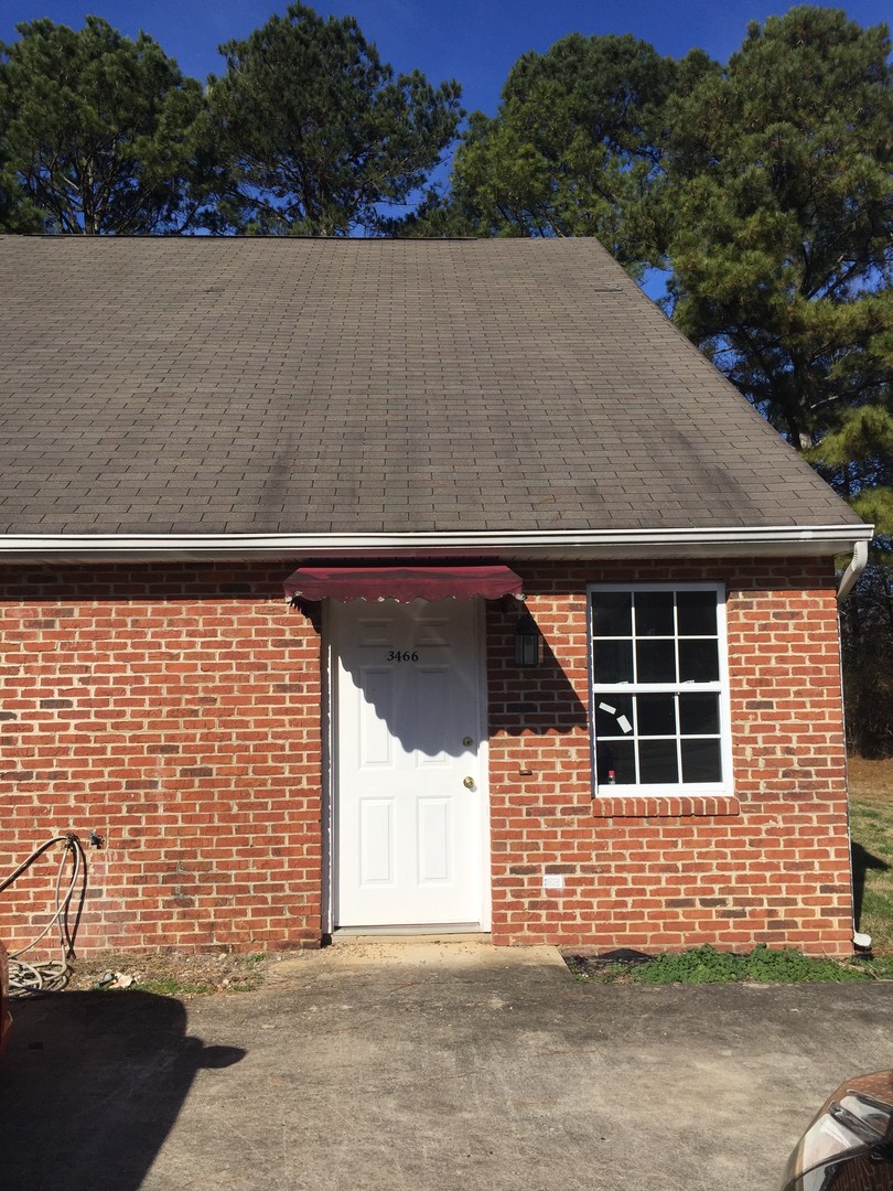 Cleveland House: 3466 Hedge Dr NW