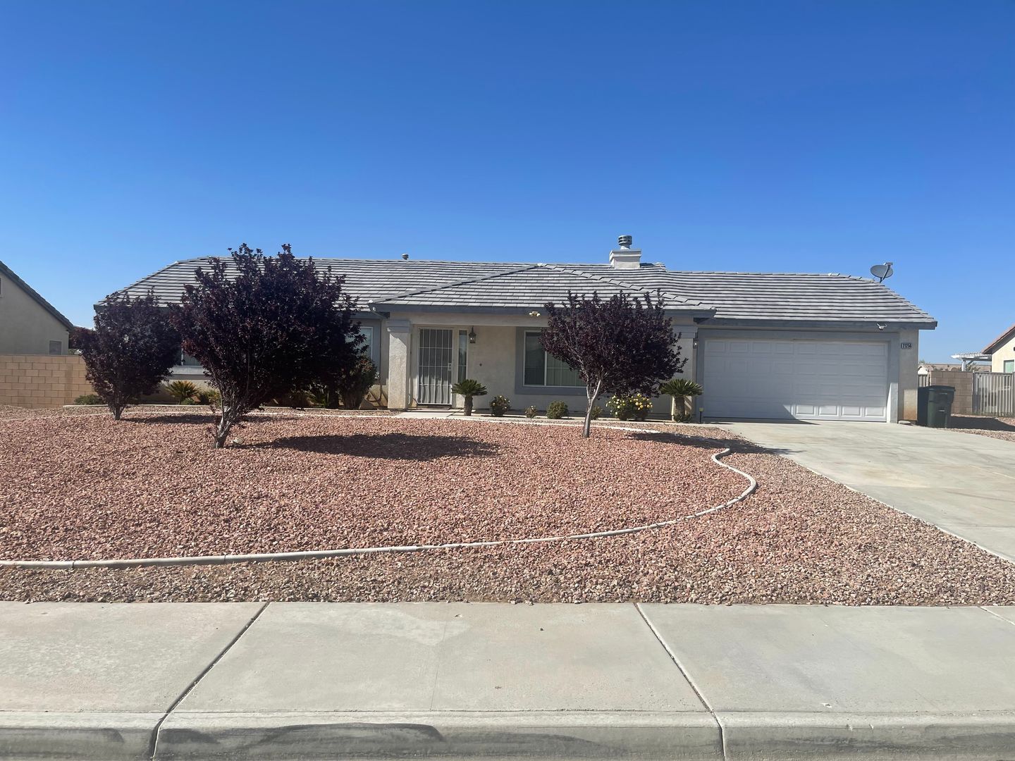Apple Valley House: 21256 Vidal Ct
