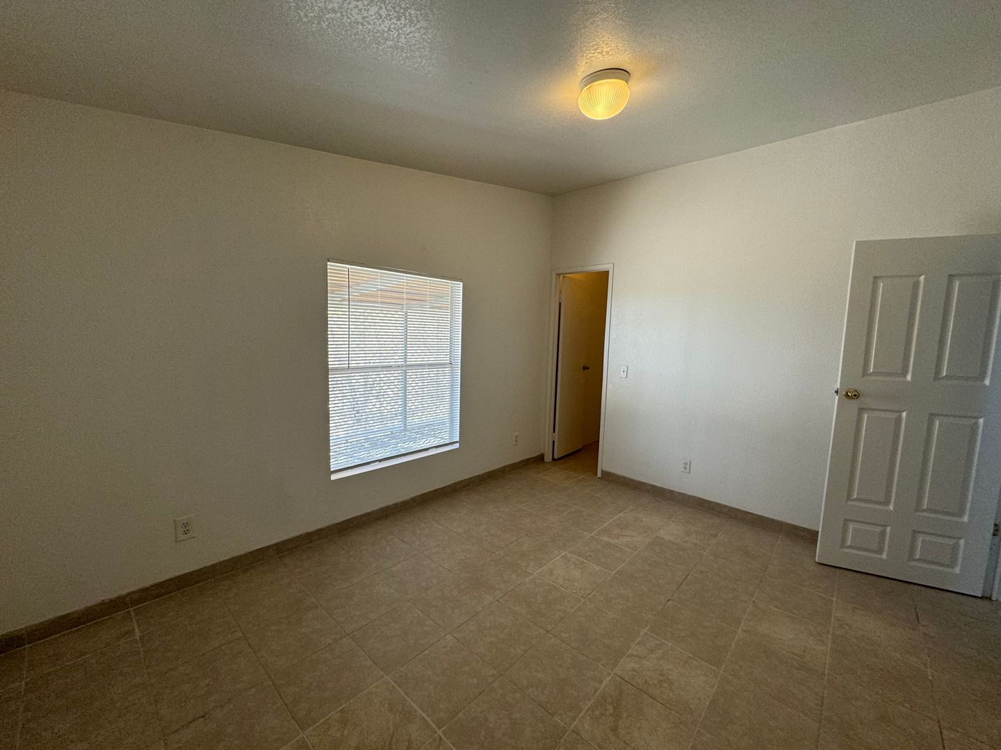 32478 Sapphire Rd., Lucerne Valley, CA 92356