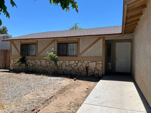 Coming Soon! 3 bedroom 2 bathroom available in Adelanto! – photo 1