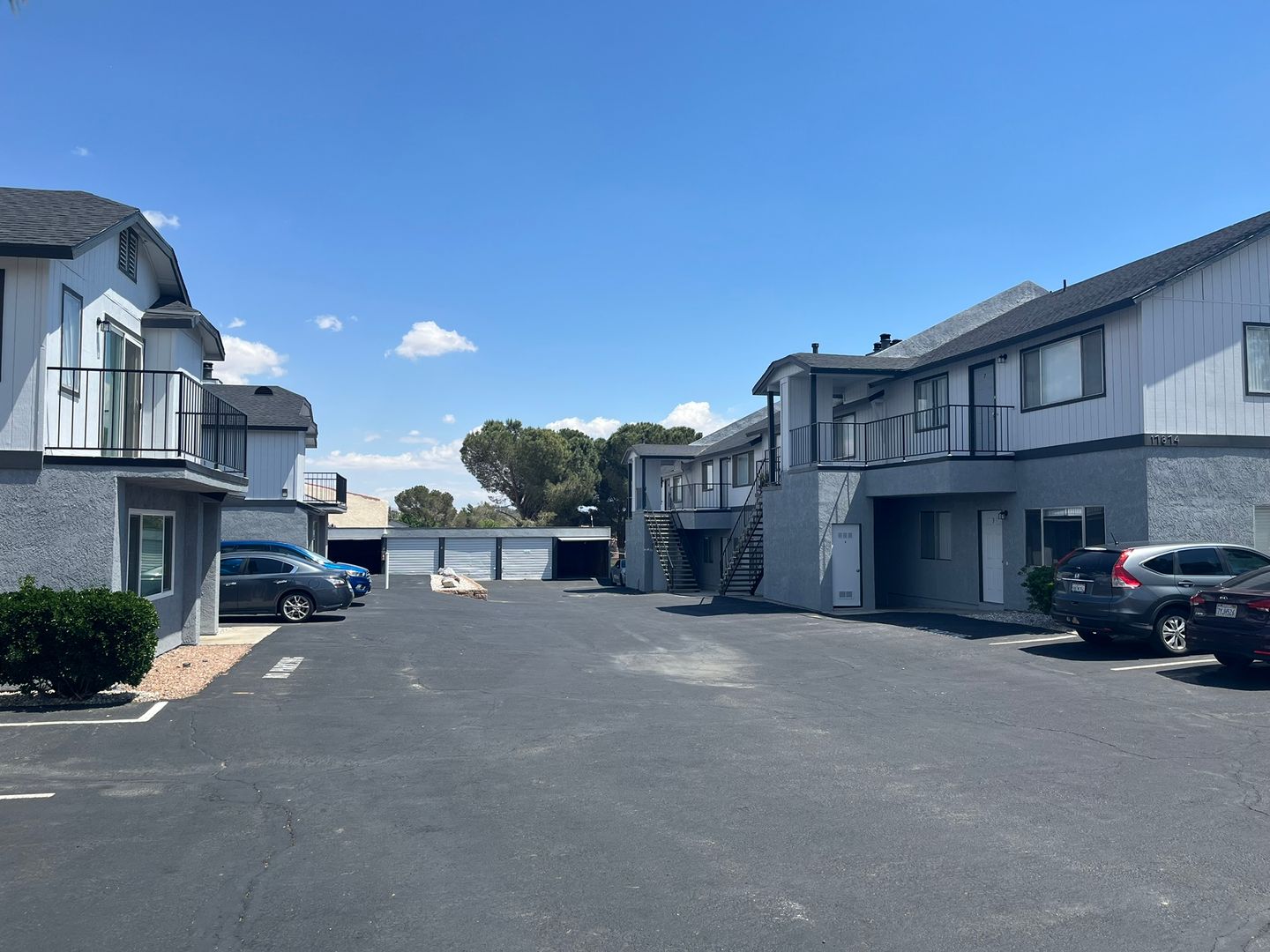 Apple Valley Apartment: 17874 Quantico Ln.