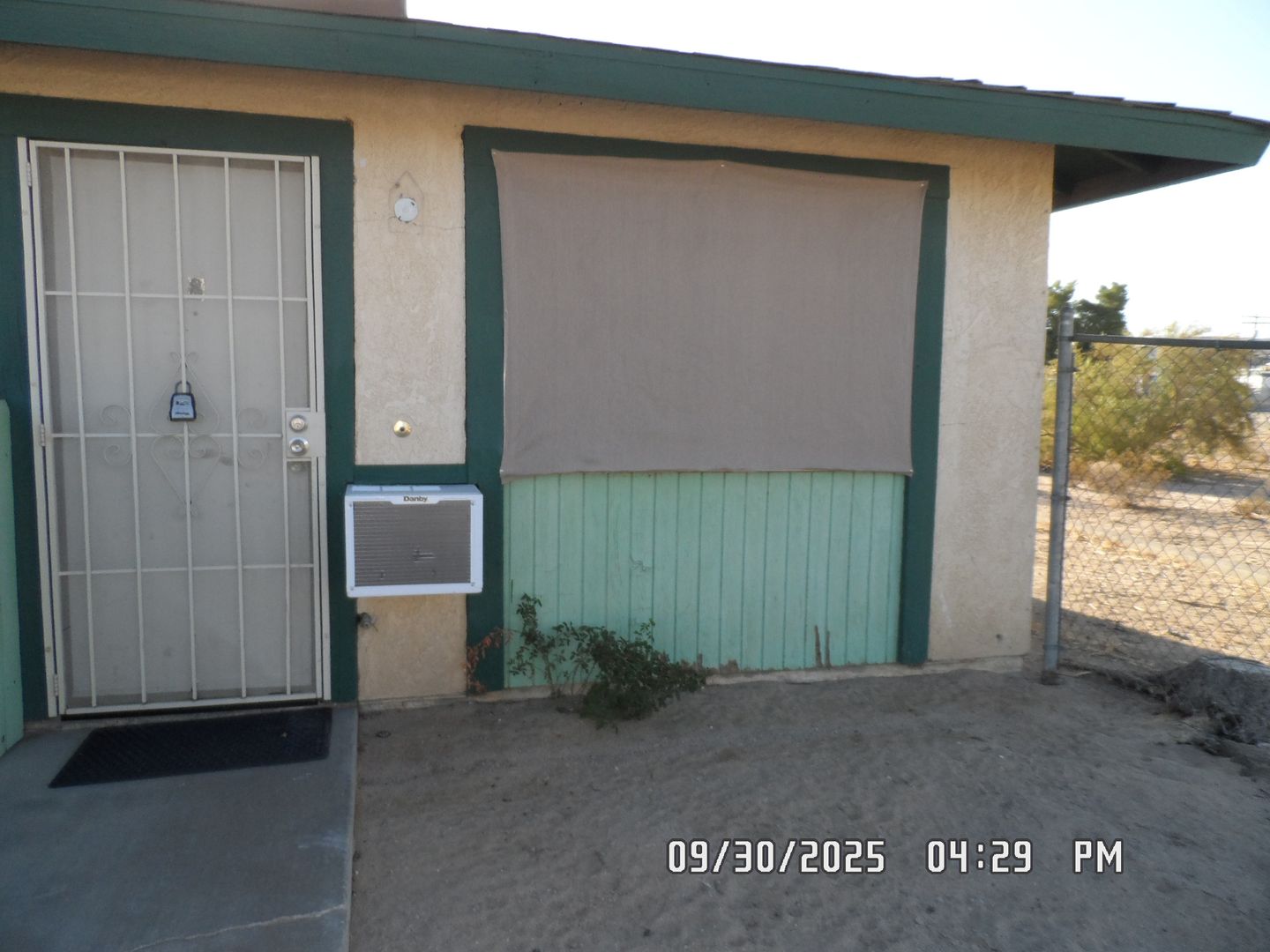Apple Valley Apartment: 18344 Taloga Road