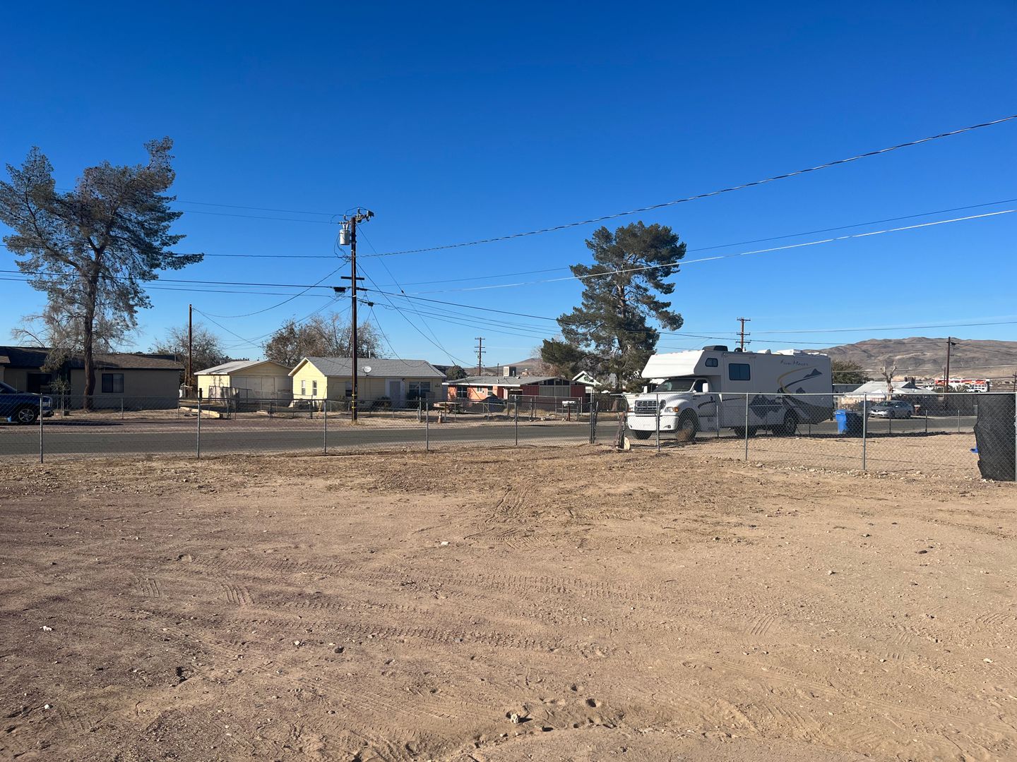 561 Valley Ave A, Barstow, CA 923115806