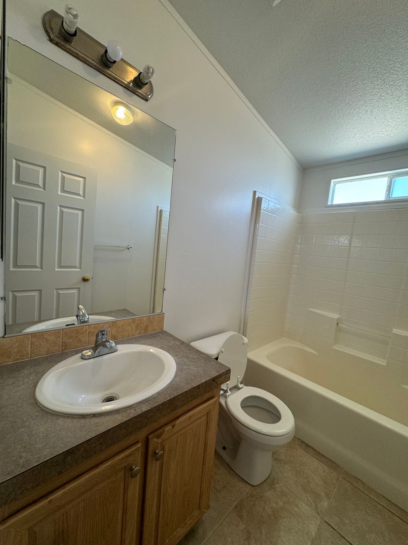 32478 Sapphire Rd., Lucerne Valley, CA 92356