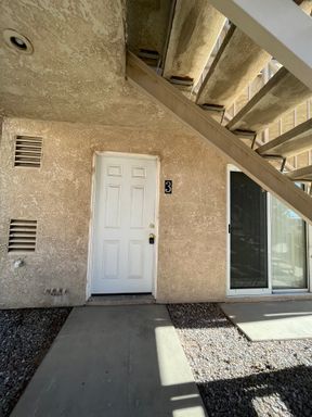 2 bedroom 2 bath In Hesperia.. Apply today!!!