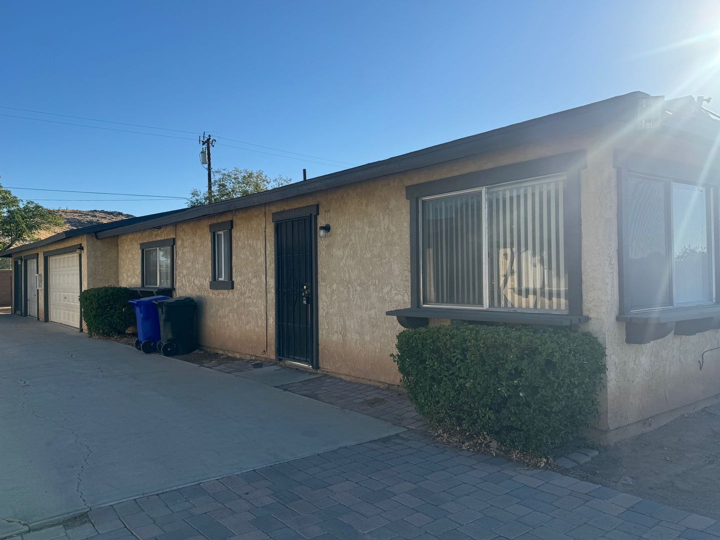 Apple Valley Apartment: 20329 Thunderbird Road