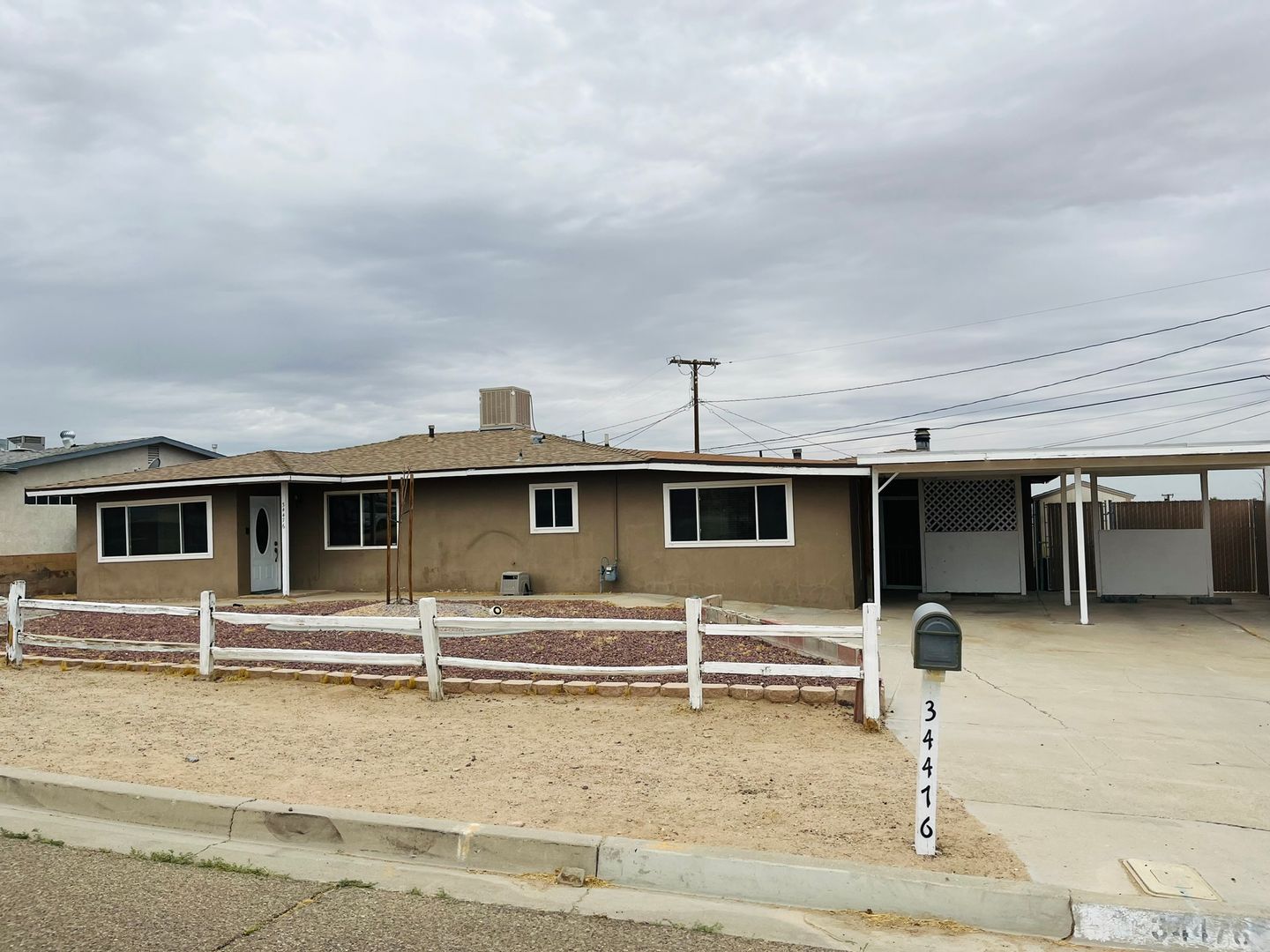 Barstow House: 34476 Western Dr.