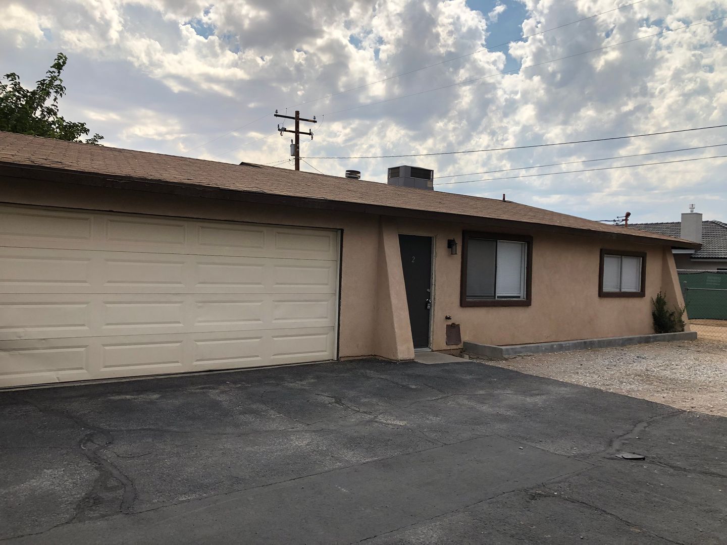 Apple Valley Apartment: 20975 Geronimo Rd