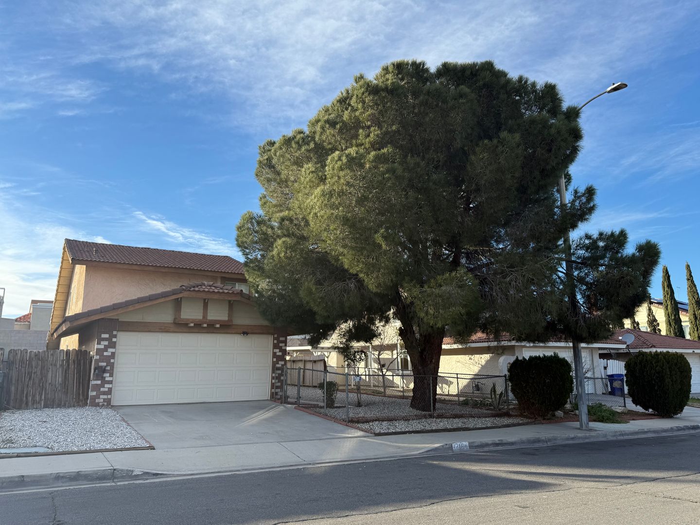 Victorville House: 12164 Pluto Drive
