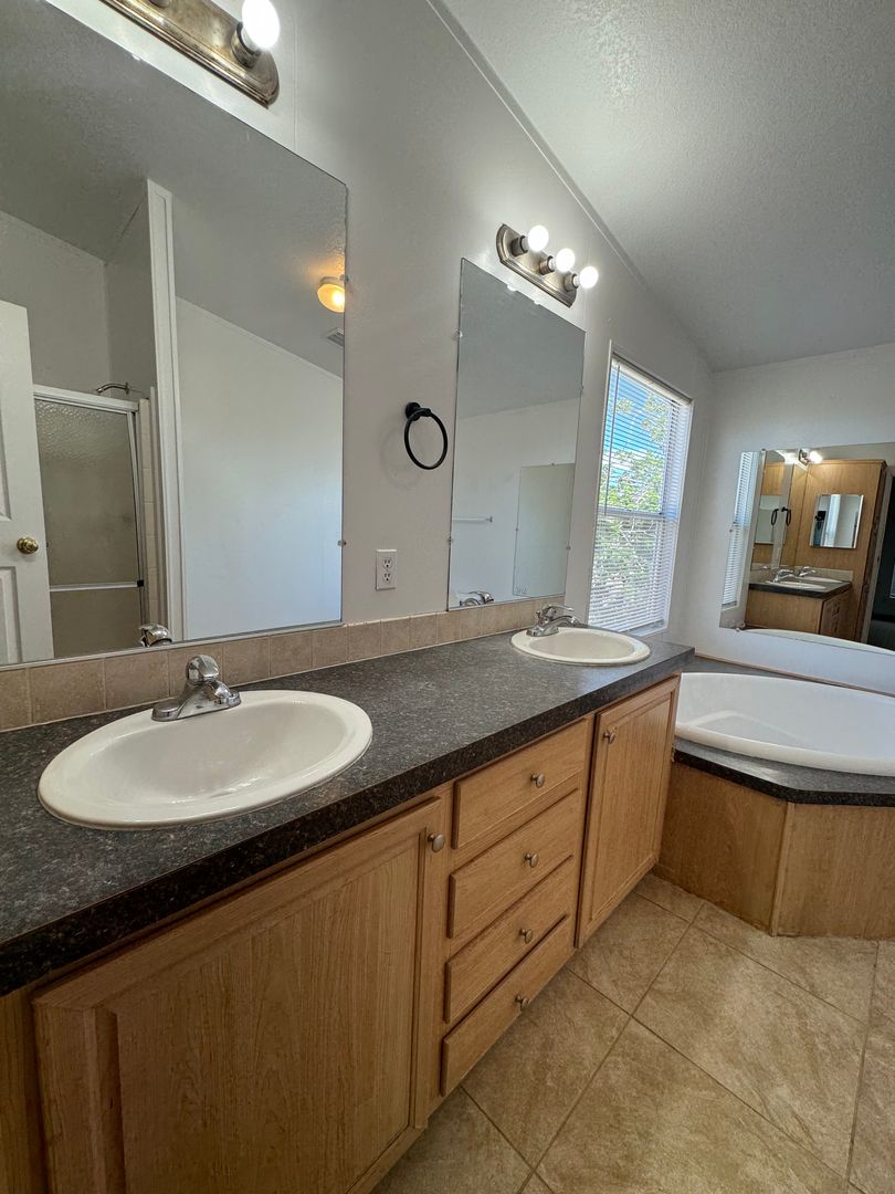 32478 Sapphire Rd., Lucerne Valley, CA 92356