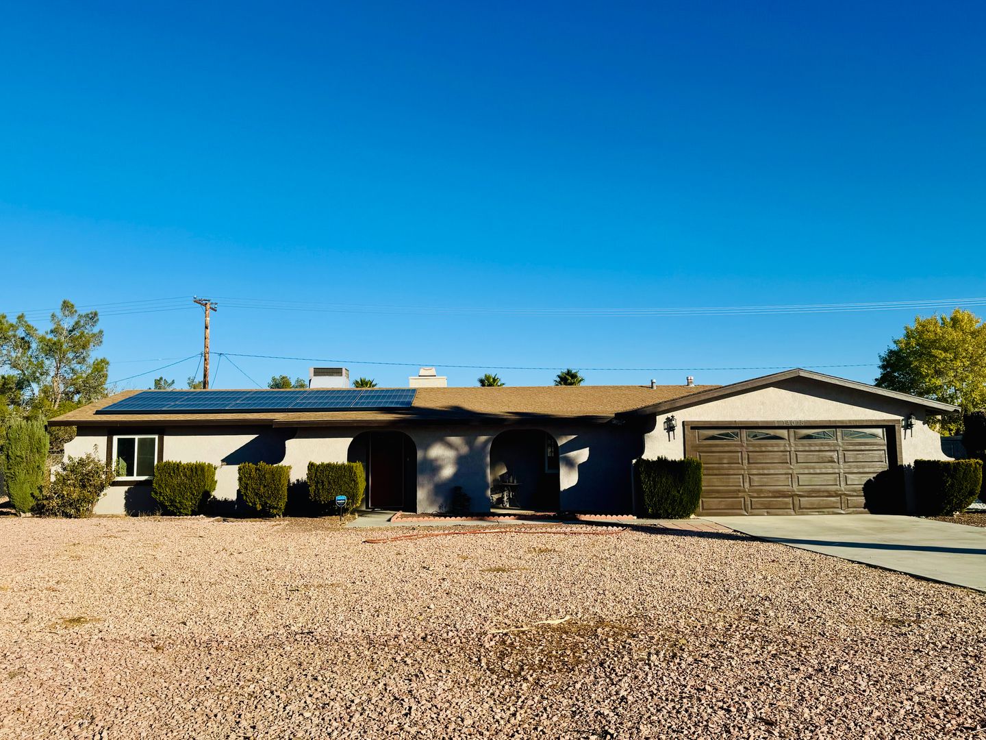 Apple Valley House: 14075 Crow Rd.
