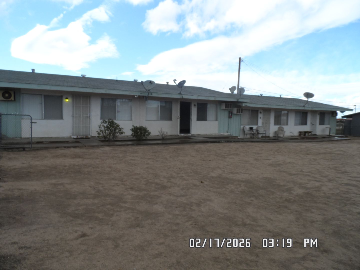 Hesperia Apartment: 9090 'G' Avenue