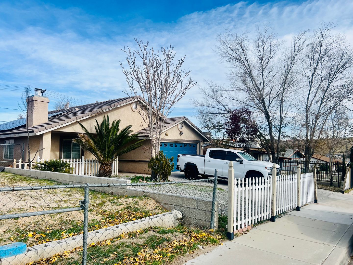 Victorville House: 16726 Lacy Street
