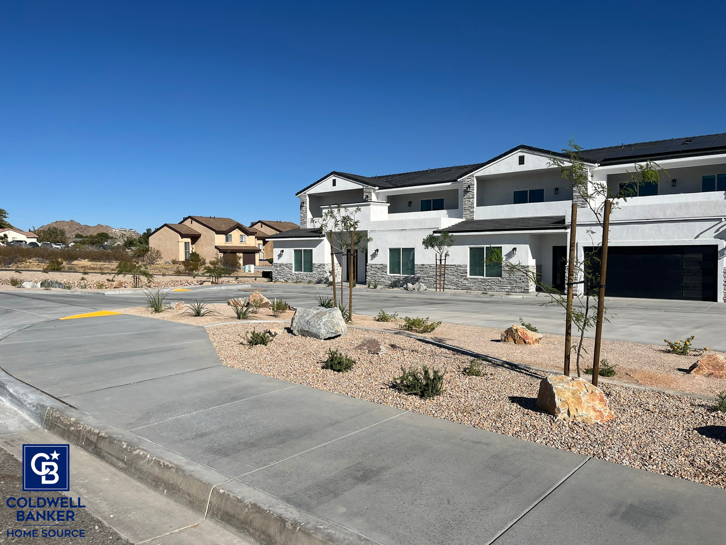 Apple Valley Apartment: 16295 Viho Rd.