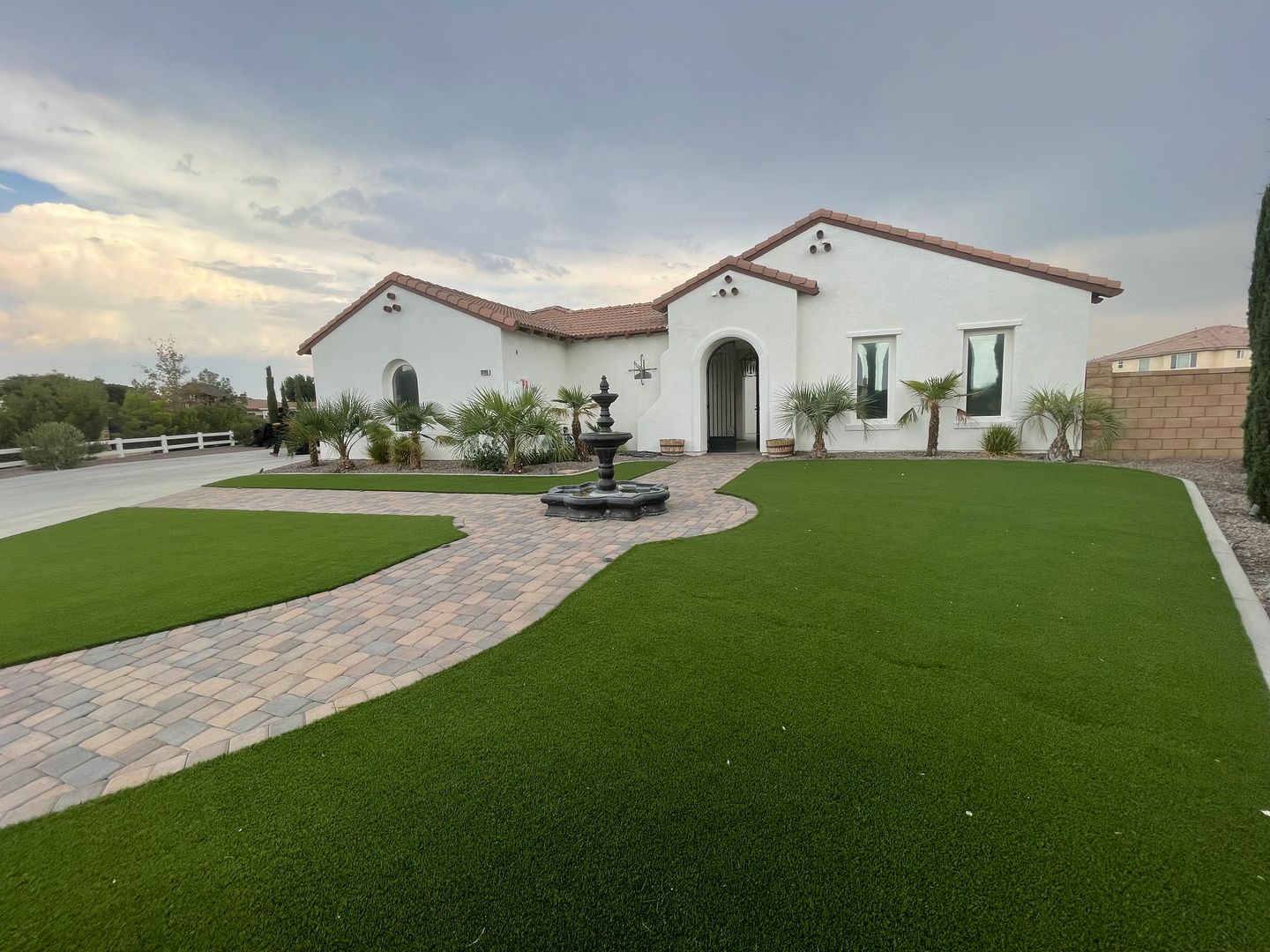 Apple Valley House: 19199 La Quinta Pl.
