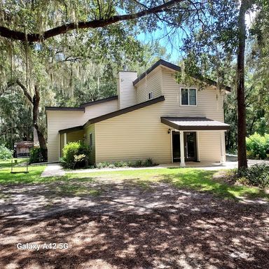 Country Living on Nearly 6 Fenced Acres!